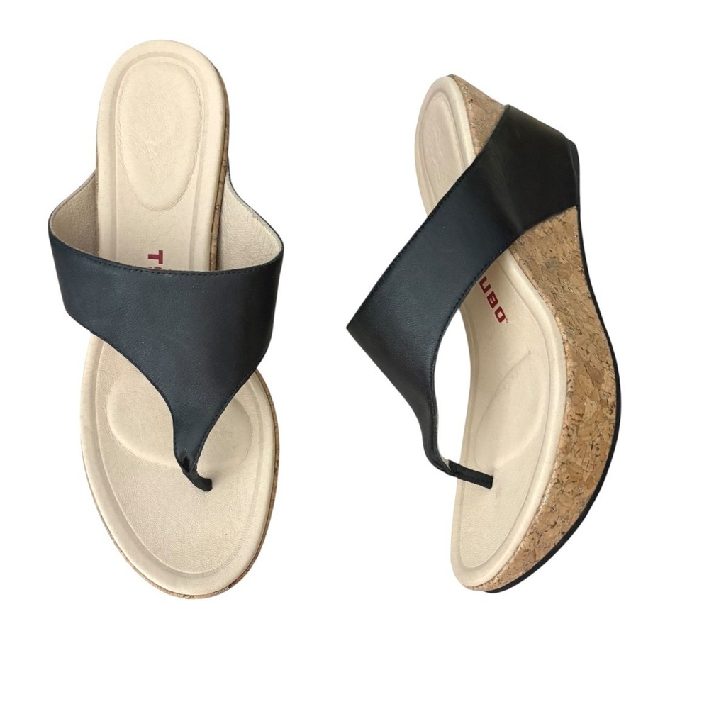Tsubo Black Thong Wedges sz 8 Mint Cond Cork Heels